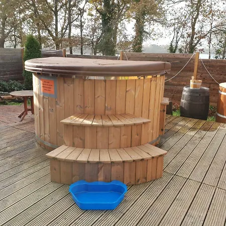 Wiking Wellness Anlage * Heede